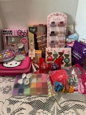 Girls Lip Balms Hair Clips Pencil Case Bracelet Beads Miscellaneous Items